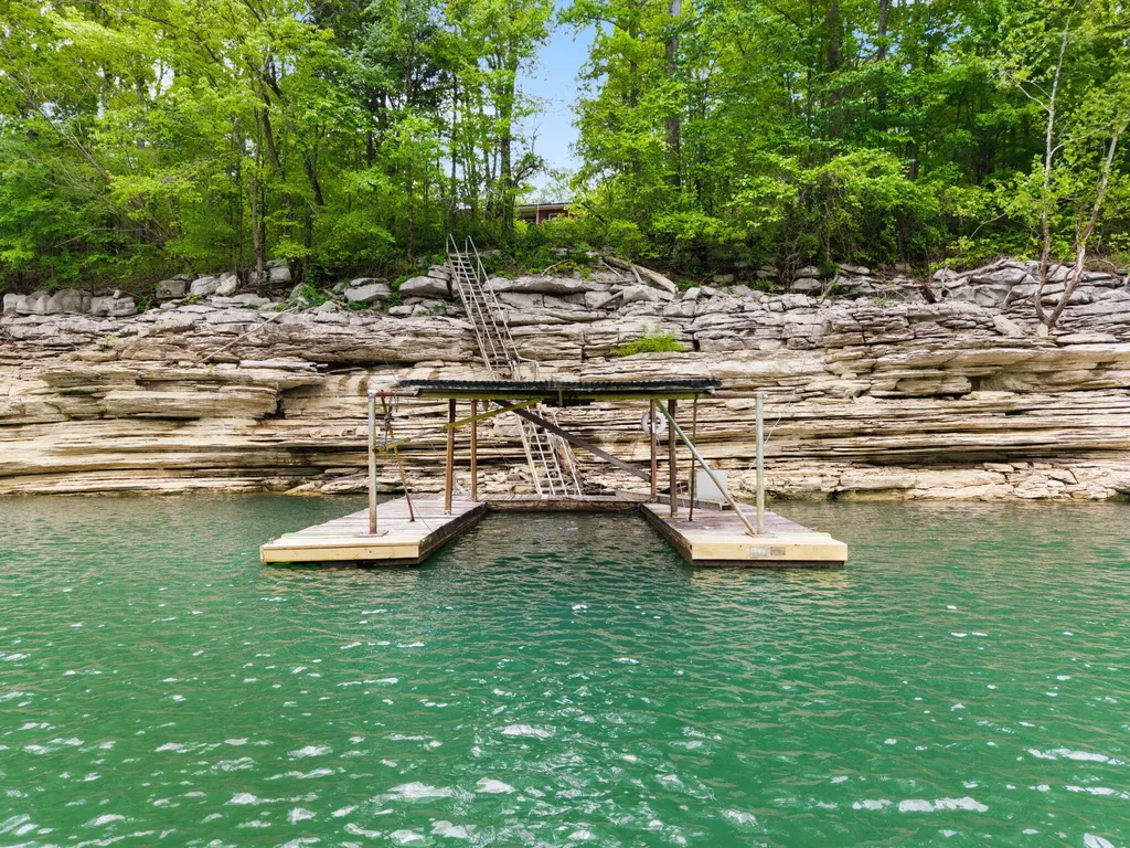 825 George Hardwick Drive Bronston KY 42518
