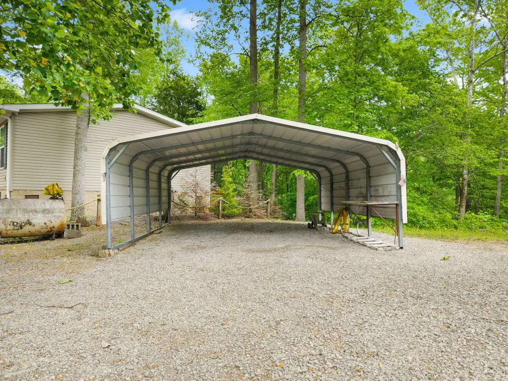 825 George Hardwick Drive Bronston KY 42518