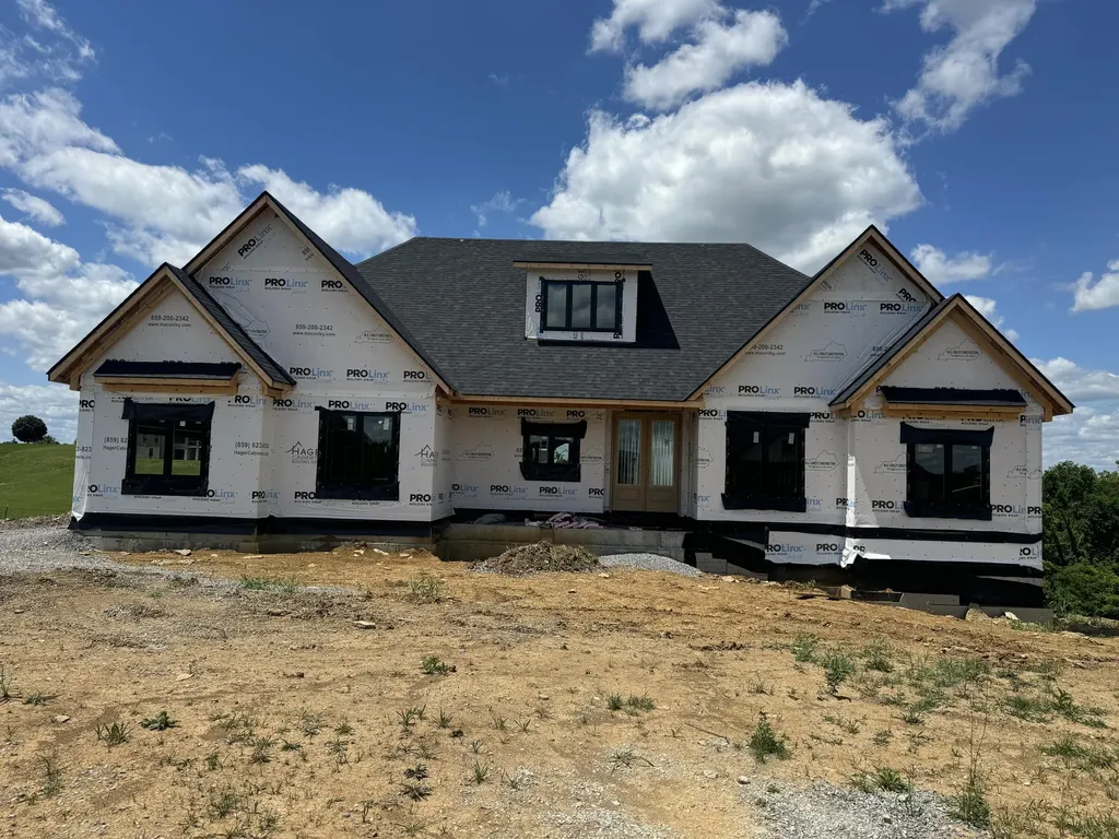 5169 Stallion Drive Richmond KY 40475