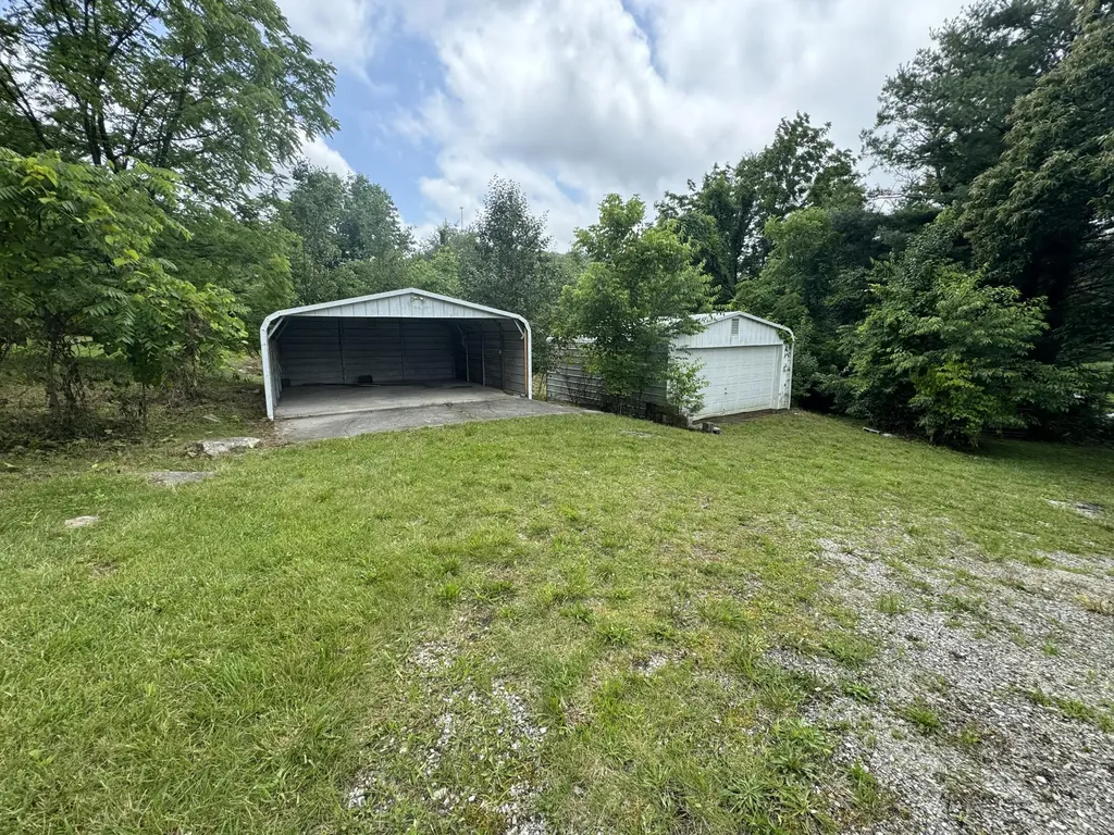 303 Freedom School Road Mt Vernon KY 40456