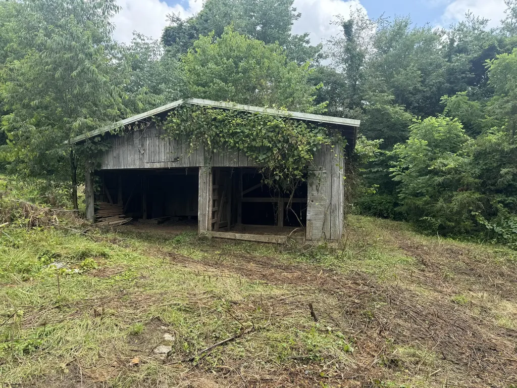 303 Freedom School Road Mt Vernon KY 40456