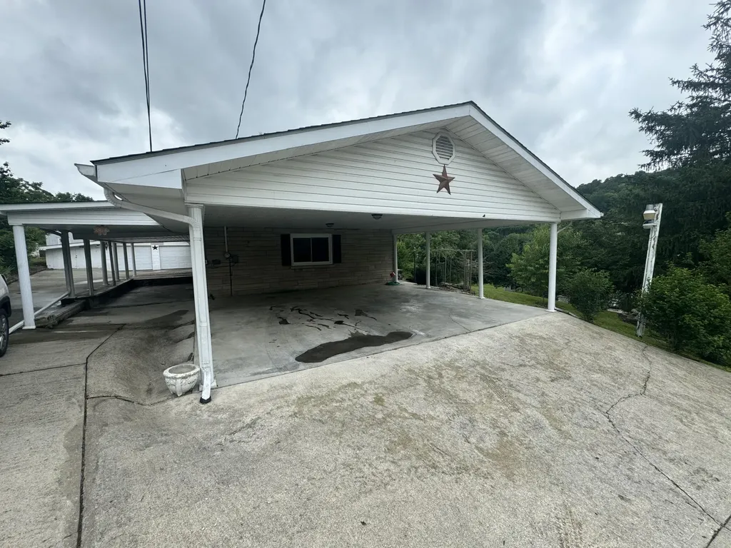 303 Freedom School Road Mt Vernon KY 40456