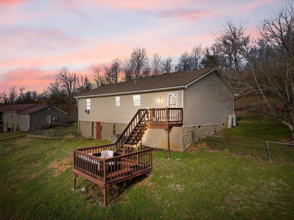 210 Big Hill Mountain Road Mckee KY 40447