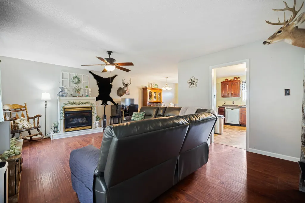 210 Big Hill Mountain Road Mckee KY 40447