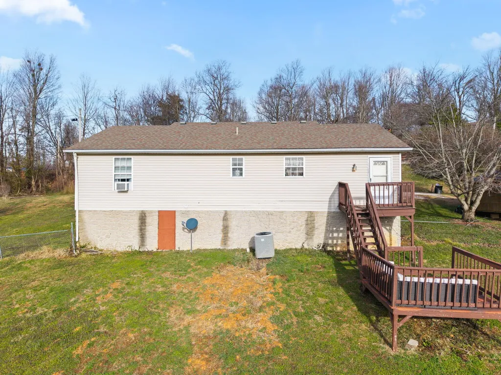210 Big Hill Mountain Road Mckee KY 40447