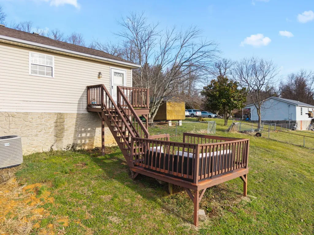 210 Big Hill Mountain Road Mckee KY 40447