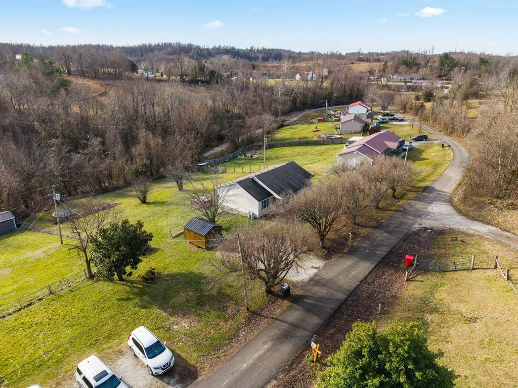 210 Big Hill Mountain Road Mckee KY 40447