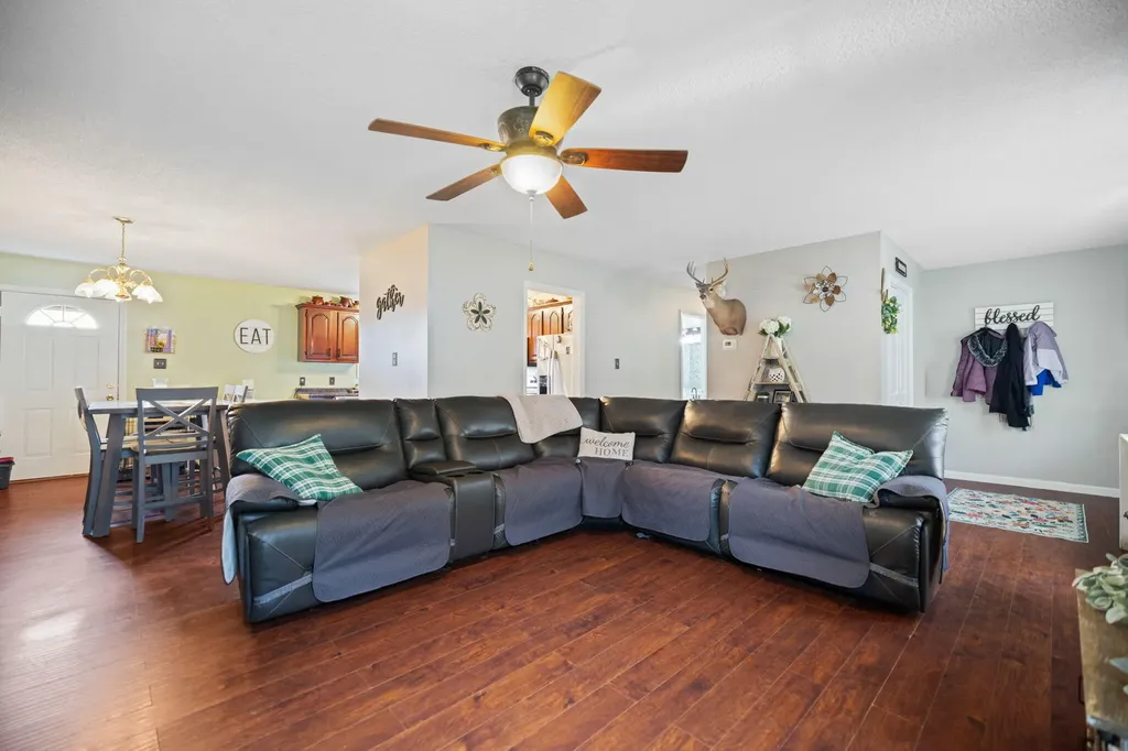 210 Big Hill Mountain Road Mckee KY 40447