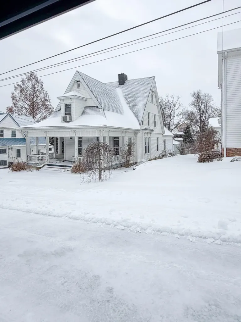 119 Pumphrey Avenue Flemingsburg KY 41041