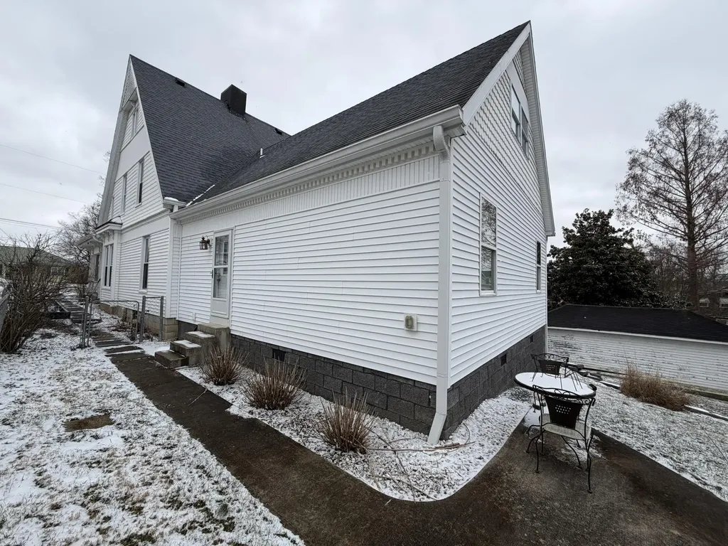119 Pumphrey Avenue Flemingsburg KY 41041