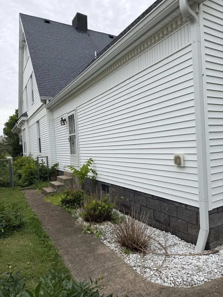 119 Pumphrey Avenue Flemingsburg KY 41041