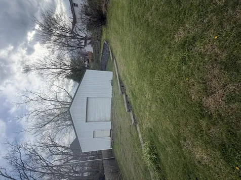 119 Pumphrey Avenue Flemingsburg KY 41041