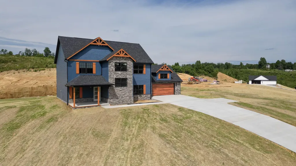61 Emily Lane London KY 40744