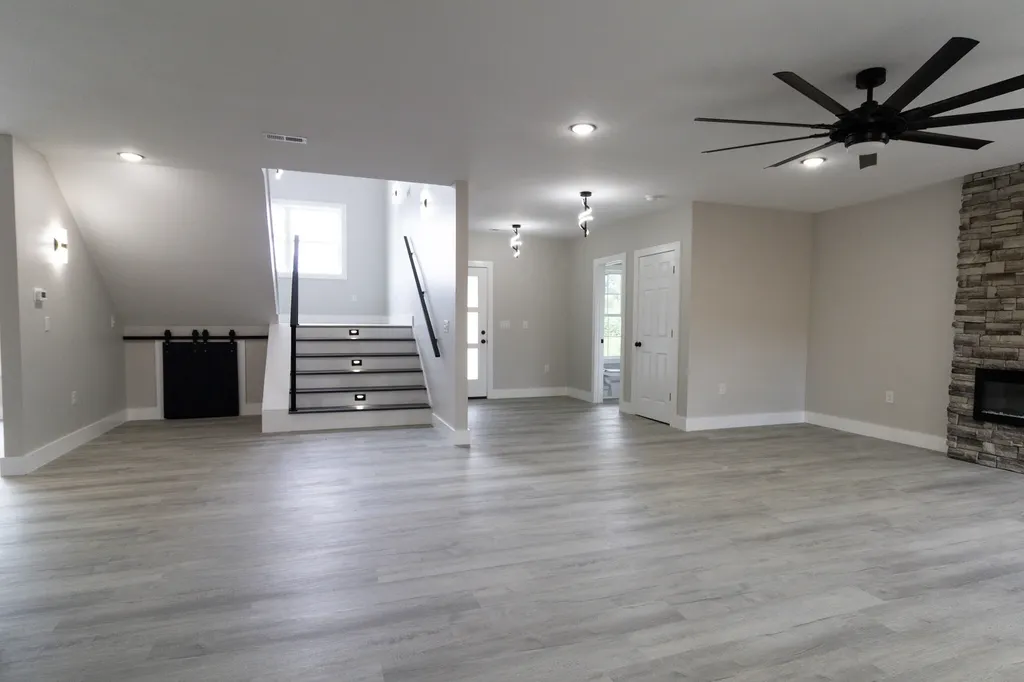 61 Emily Lane London KY 40744