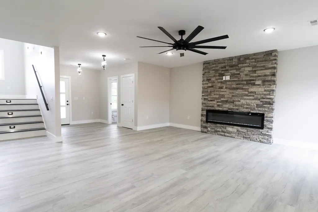 61 Emily Lane London KY 40744