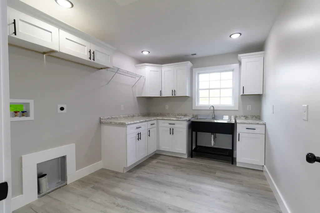 61 Emily Lane London KY 40744