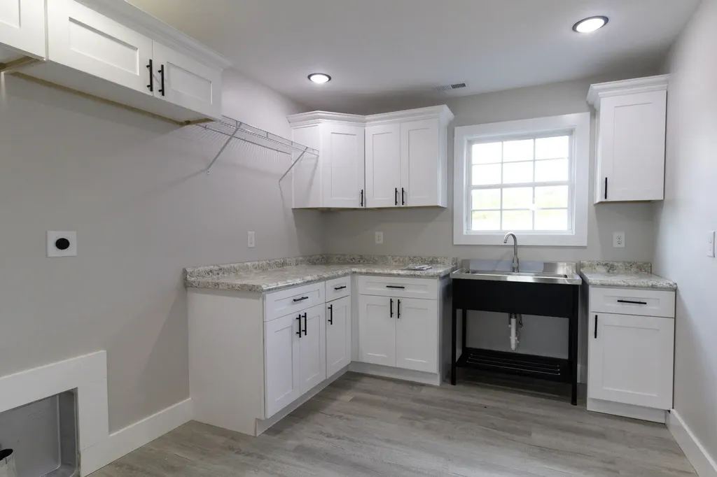 61 Emily Lane London KY 40744