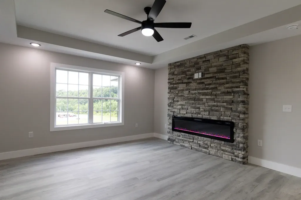 61 Emily Lane London KY 40744