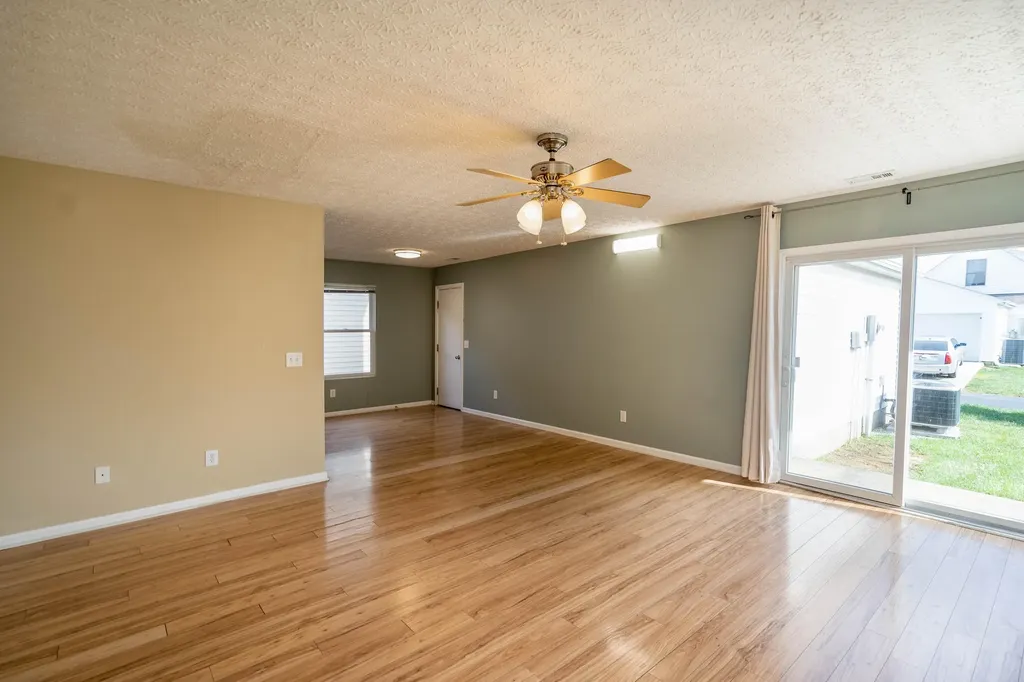 1016 Bella Dona Road Lexington KY 40515