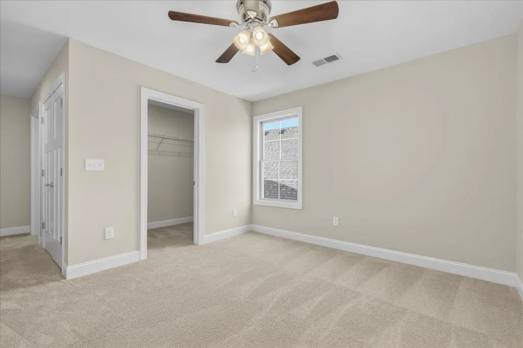 1081 Squirrel Nest Lane Lexington KY 40509