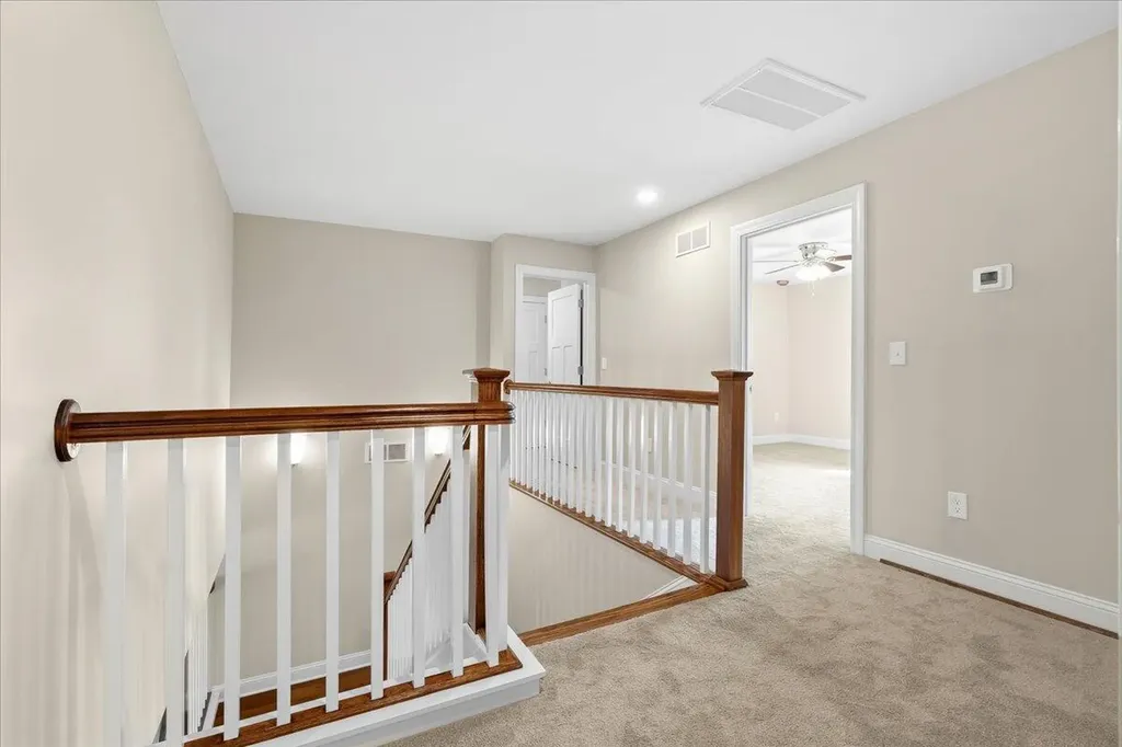 1081 Squirrel Nest Lane Lexington KY 40509