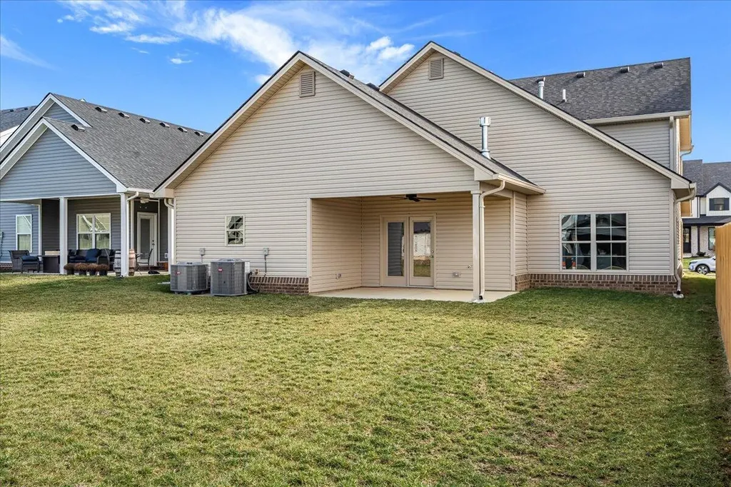 1081 Squirrel Nest Lane Lexington KY 40509