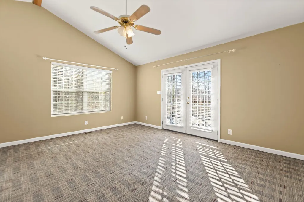 65 Maple Drive Burnside KY 42519