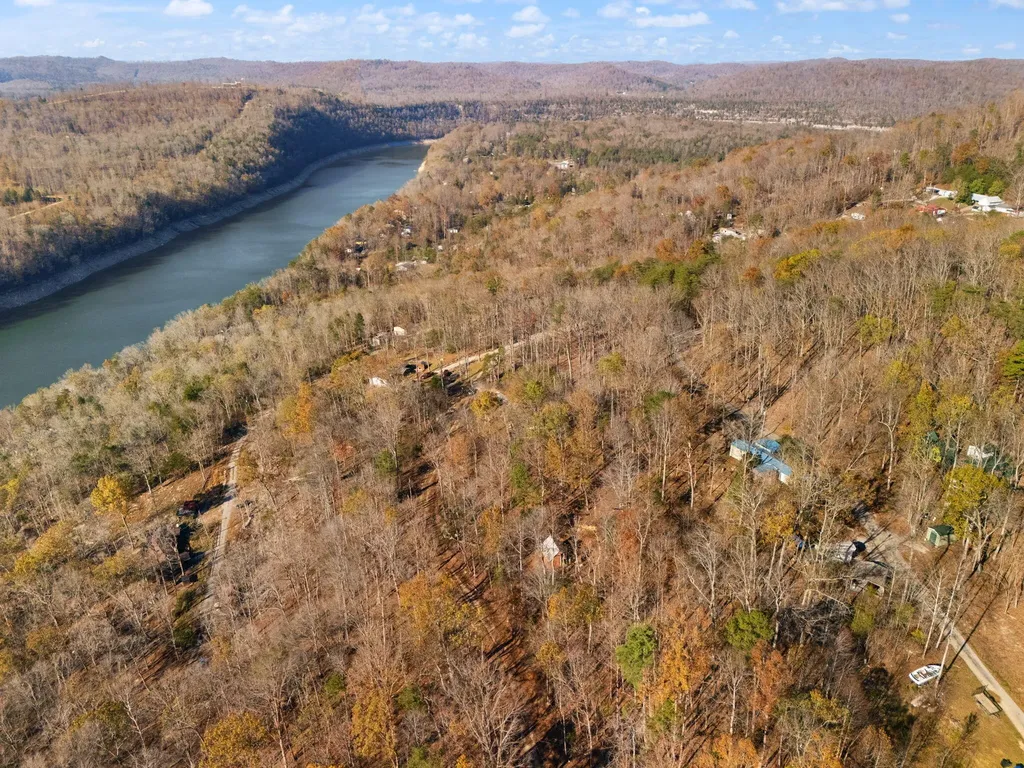65 Maple Drive Burnside KY 42519