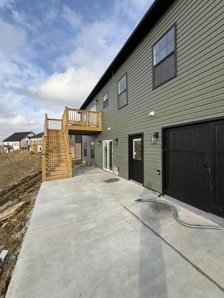 2005 Thorntree Drive Lawrenceburg KY 40342