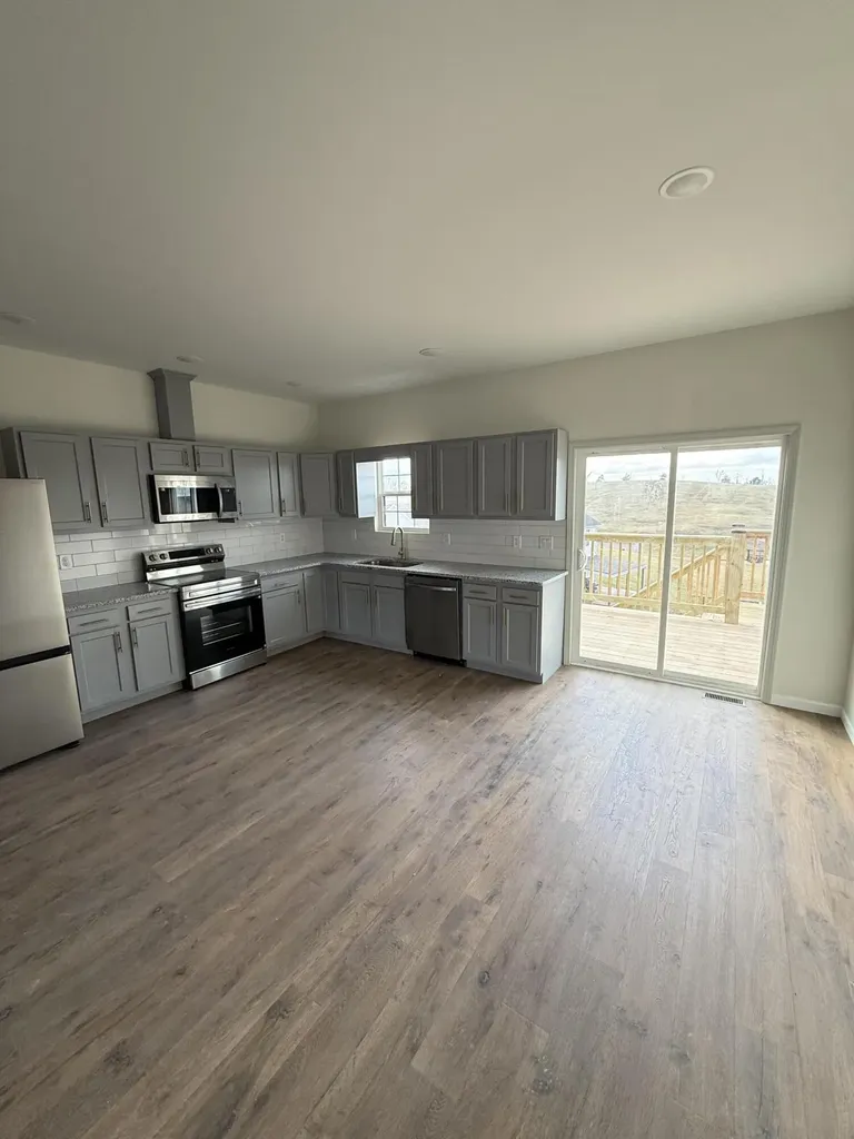 2005 Thorntree Drive Lawrenceburg KY 40342