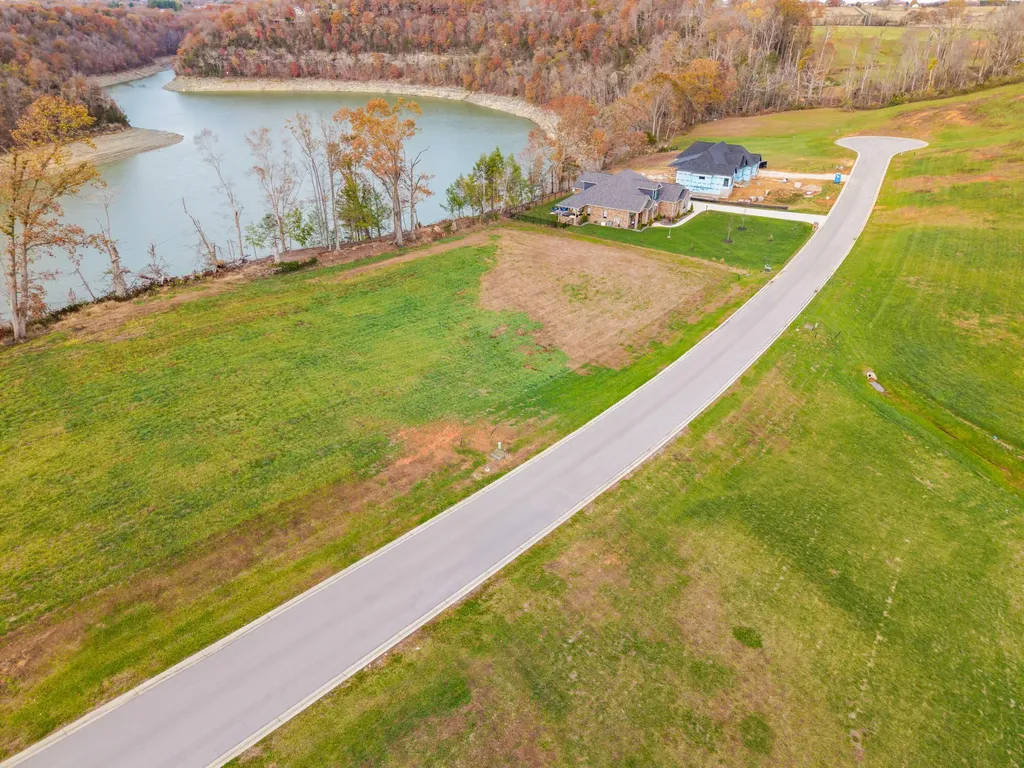 38 Lakemere Drive Somerset KY 42503