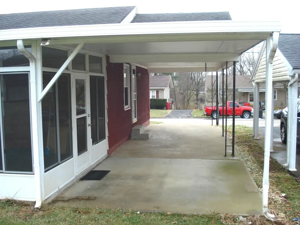 404 Broadway Avenue Cynthiana KY 41031