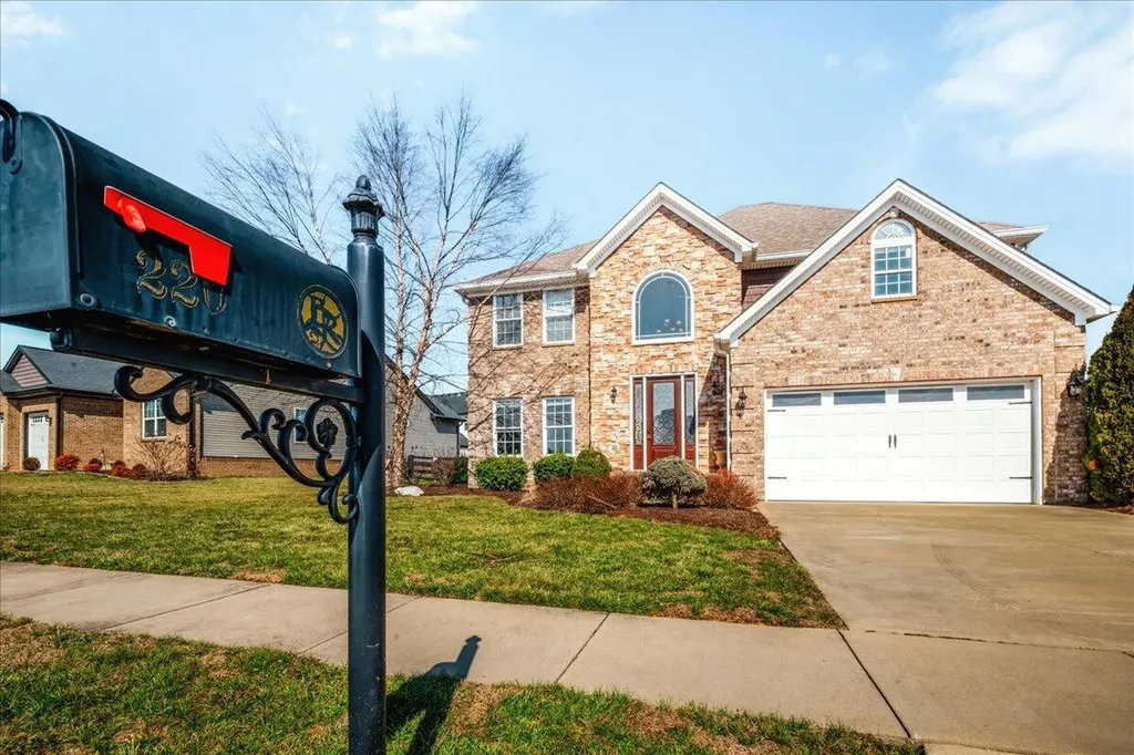 220 Burley Ridge Drive Nicholasville KY 40356