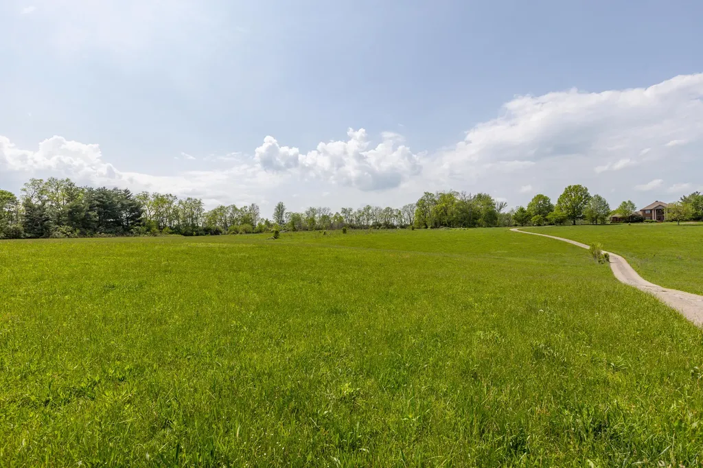 4440 Lexington Road Paris KY 40361
