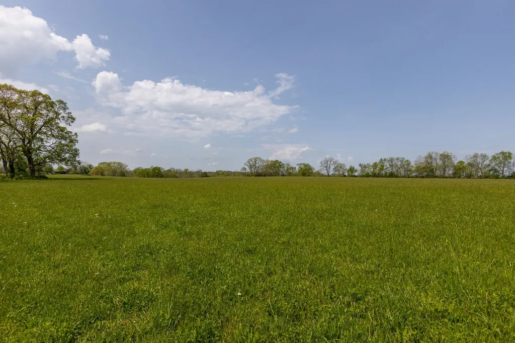 4440 Lexington Road Paris KY 40361