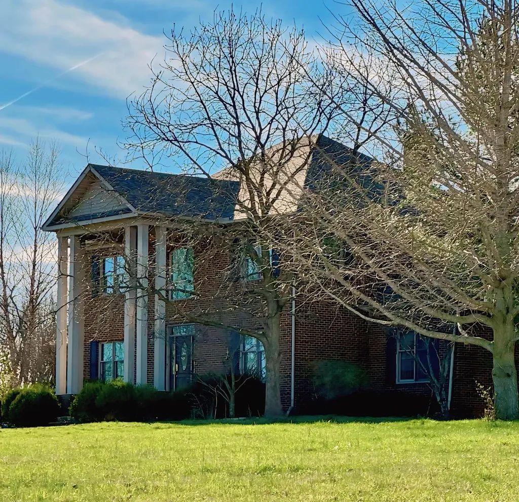 4440 Lexington Road Paris KY 40361
