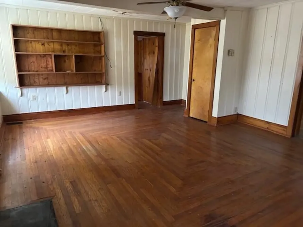 40 Fork Field Road Oneida KY 40972