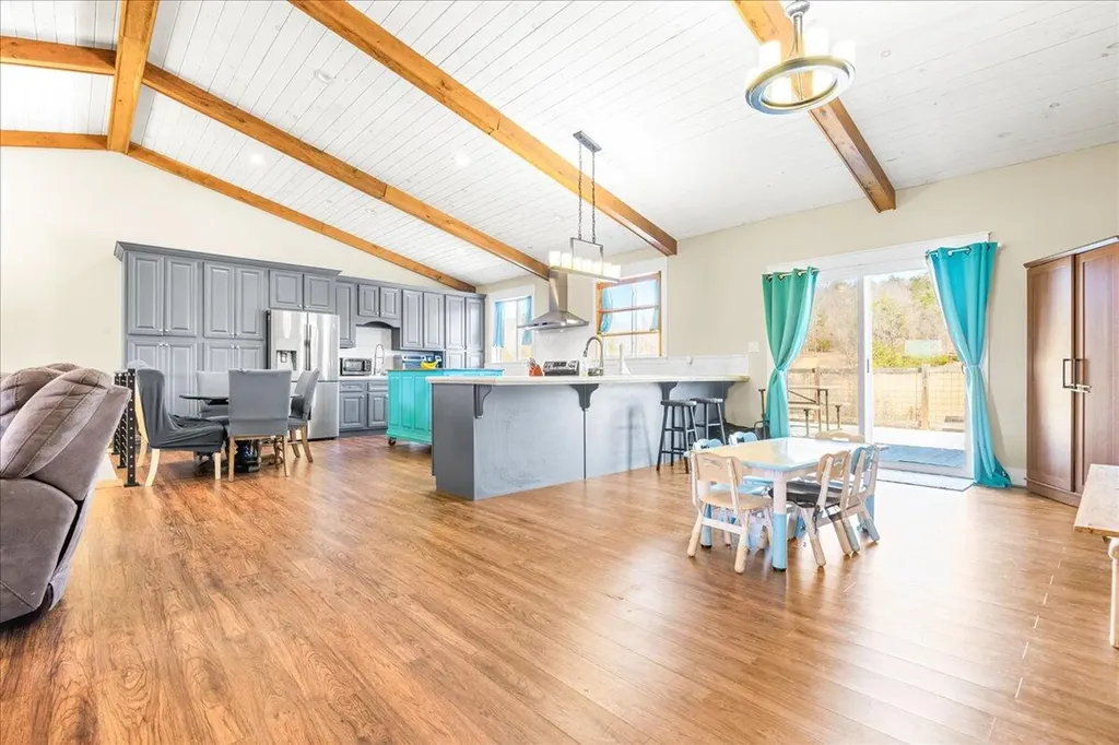 2655 Cripple Creek Road Rockholds KY 40759