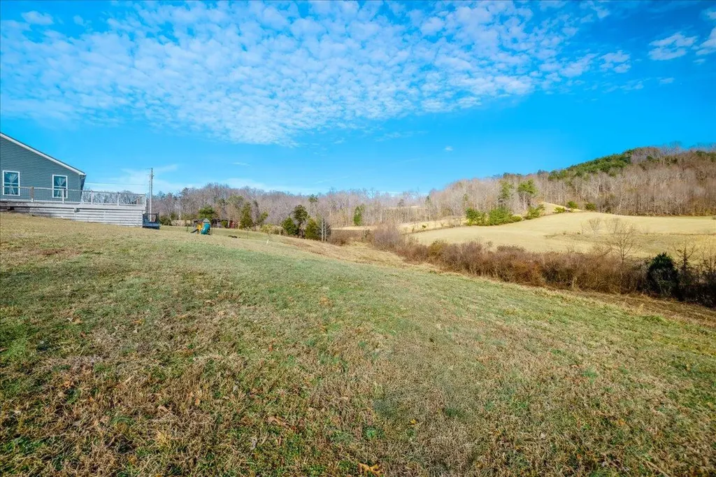 2655 Cripple Creek Road Rockholds KY 40759