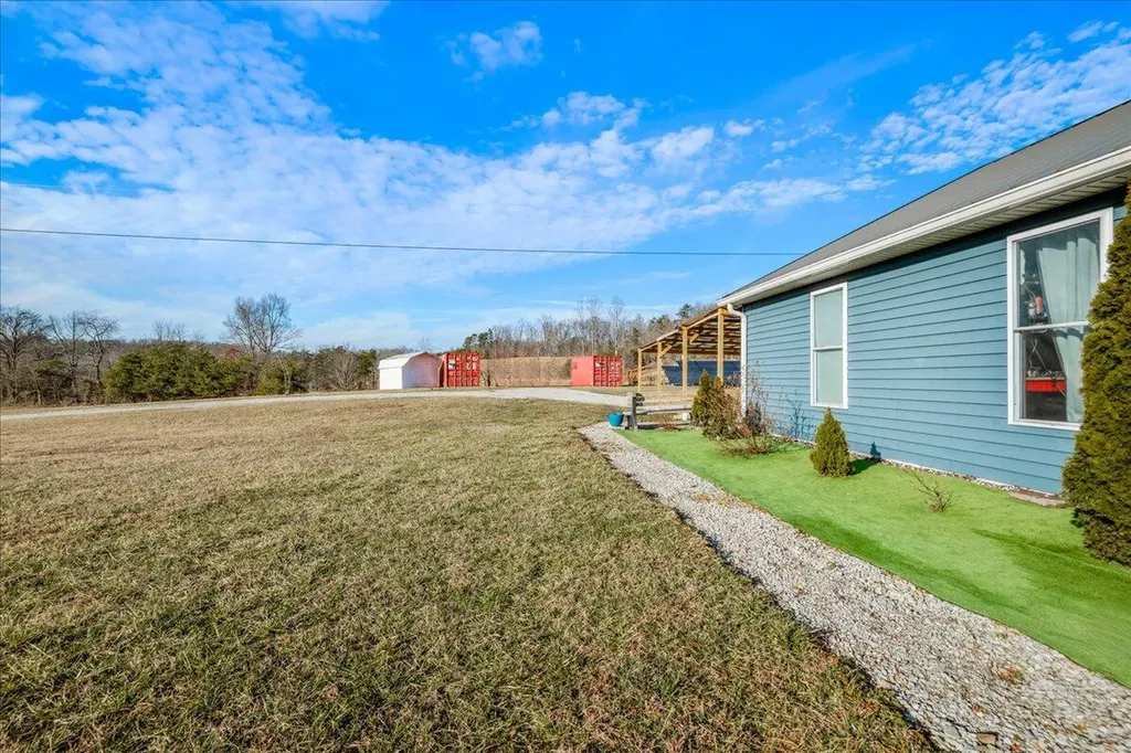 2655 Cripple Creek Road Rockholds KY 40759