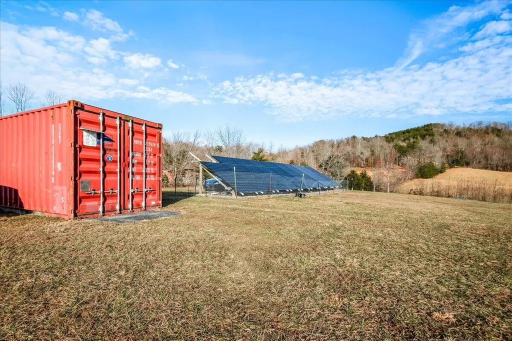 2655 Cripple Creek Road Rockholds KY 40759