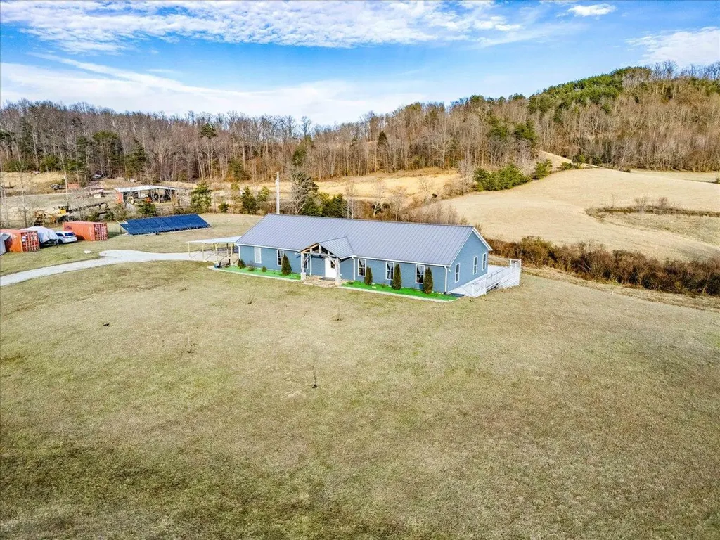 2655 Cripple Creek Road Rockholds KY 40759