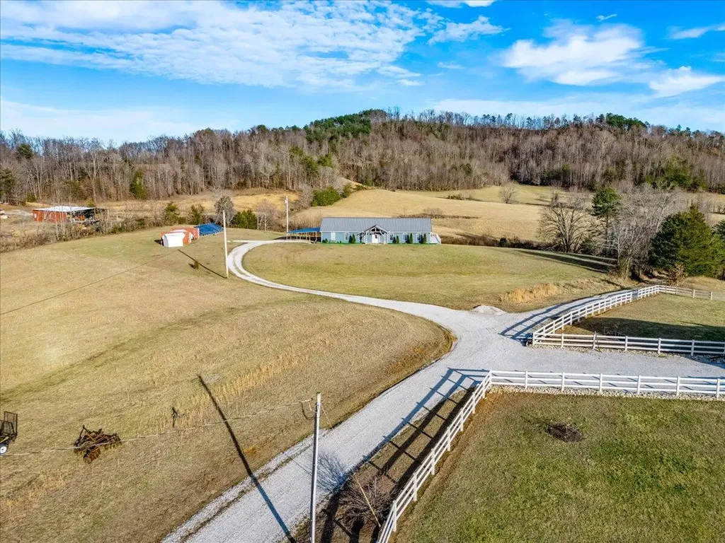 2655 Cripple Creek Road Rockholds KY 40759