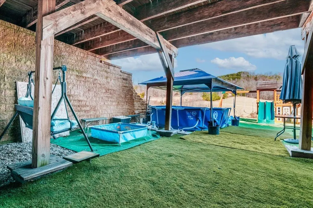 2655 Cripple Creek Road Rockholds KY 40759