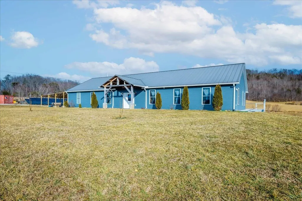 2655 Cripple Creek Road Rockholds KY 40759