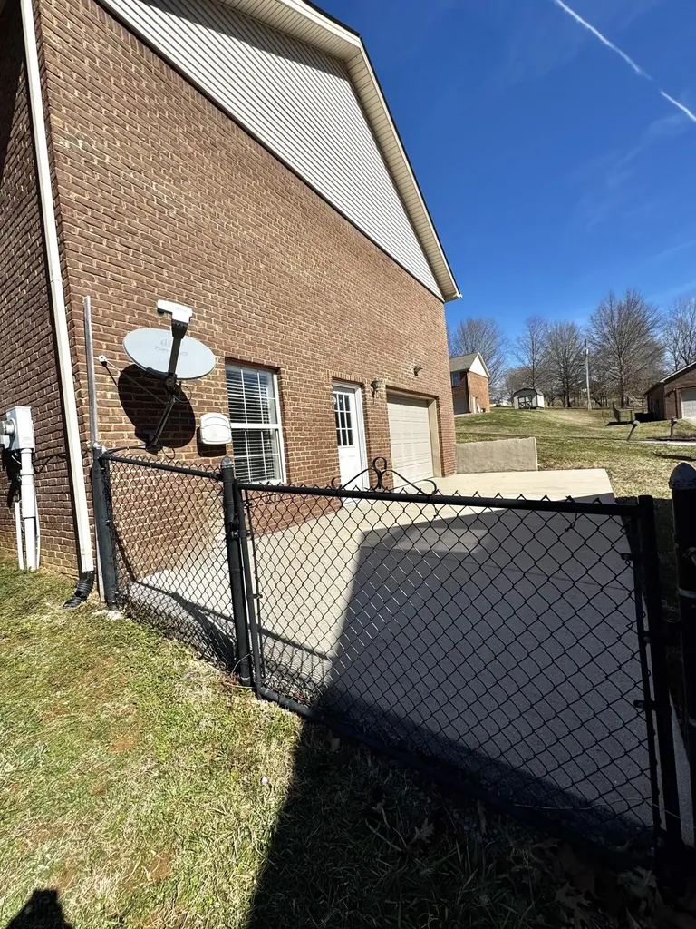 98 Enchanted Court Somerset KY 42503