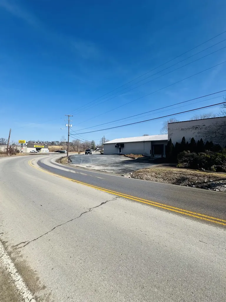 1272 Ky-490 East Bernstadt KY 40729