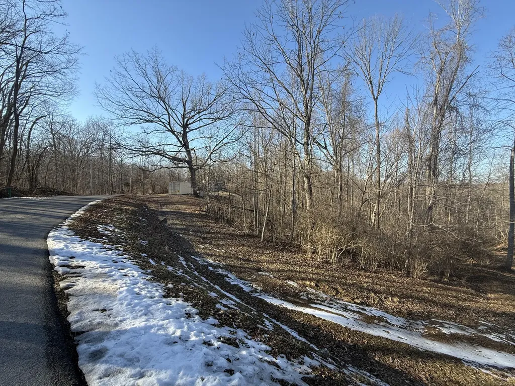 41 Reynolds Road Mckee KY 40447