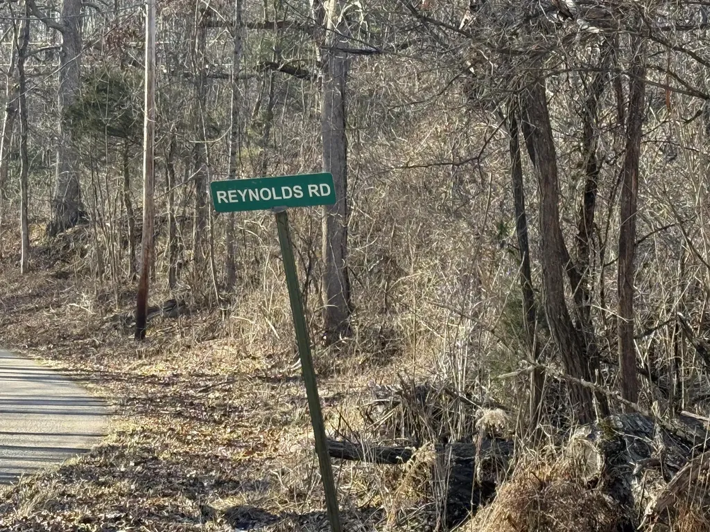 41 Reynolds Road Mckee KY 40447