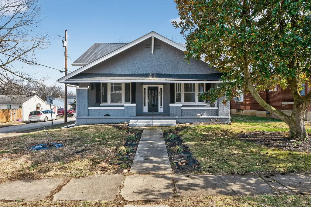 402 S Elmarch Avenue Cynthiana KY 41031